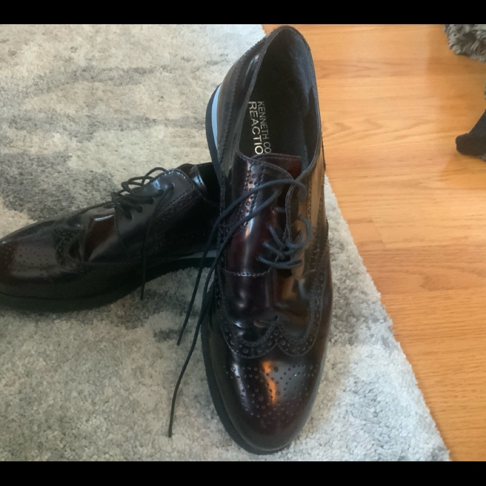 Kenneth Cole Reaction Patent Sneaker/Shoe